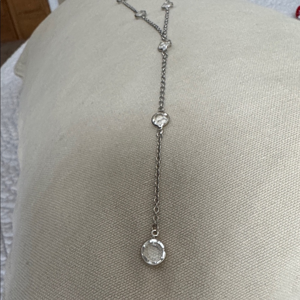 Elegant Silver Necklace with Crystal Accents